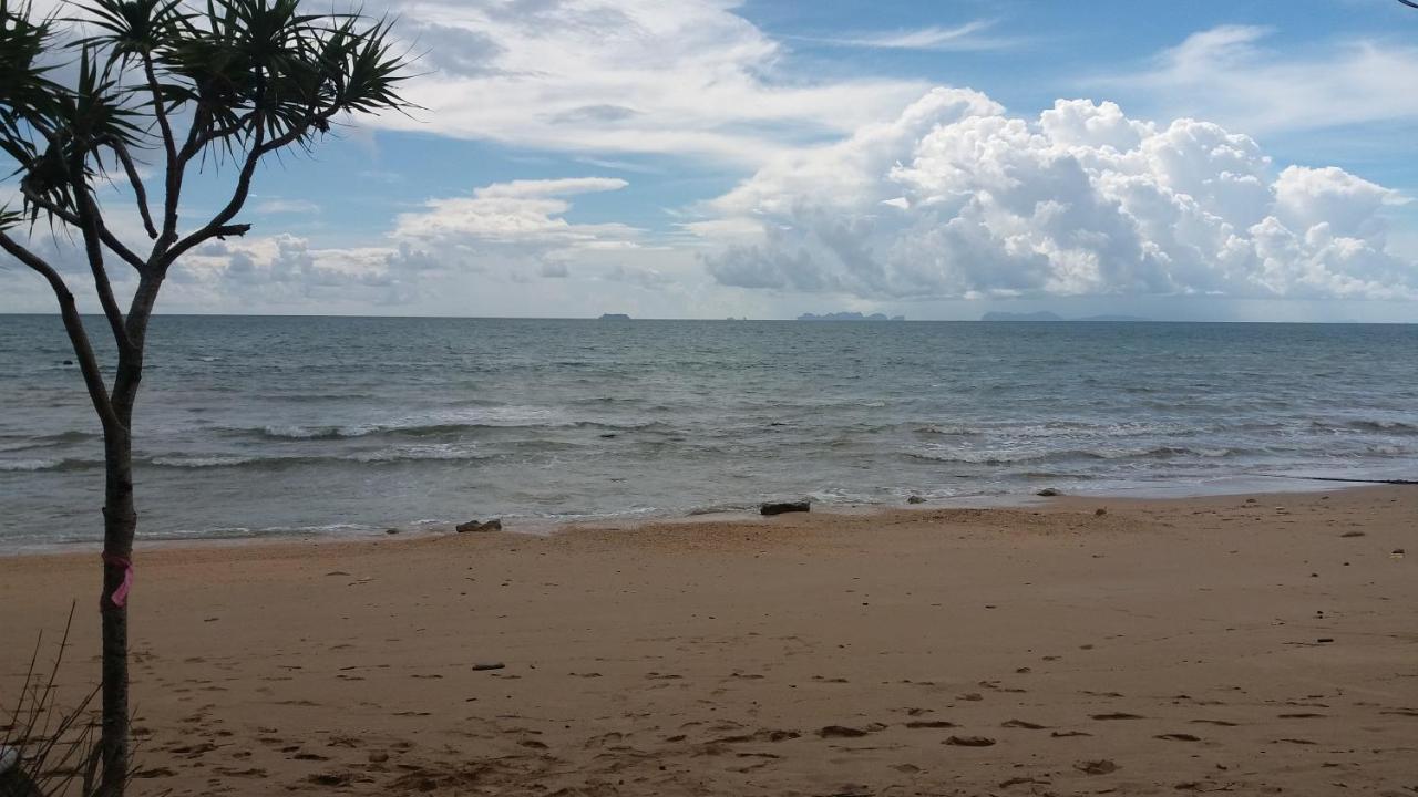 Lanta School Beach Resort Ko Lanta Exteriör bild