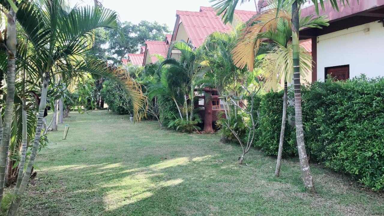 Lanta School Beach Resort Ko Lanta Exteriör bild