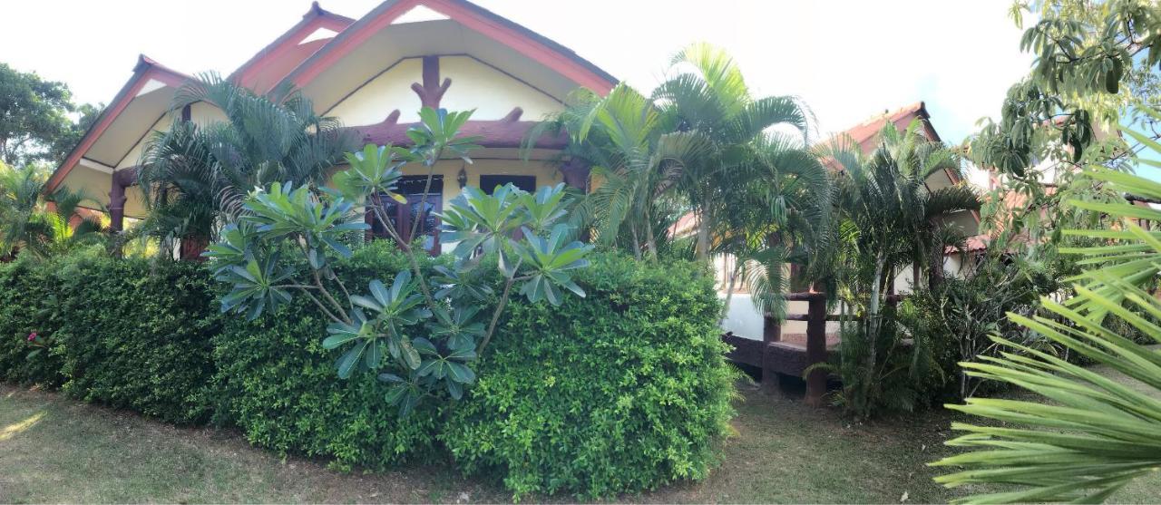 Lanta School Beach Resort Ko Lanta Exteriör bild