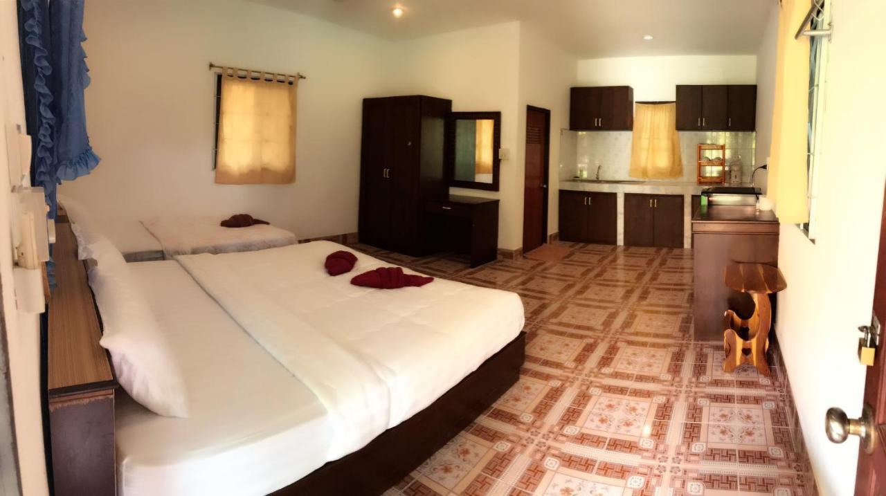 Lanta School Beach Resort Ko Lanta Exteriör bild